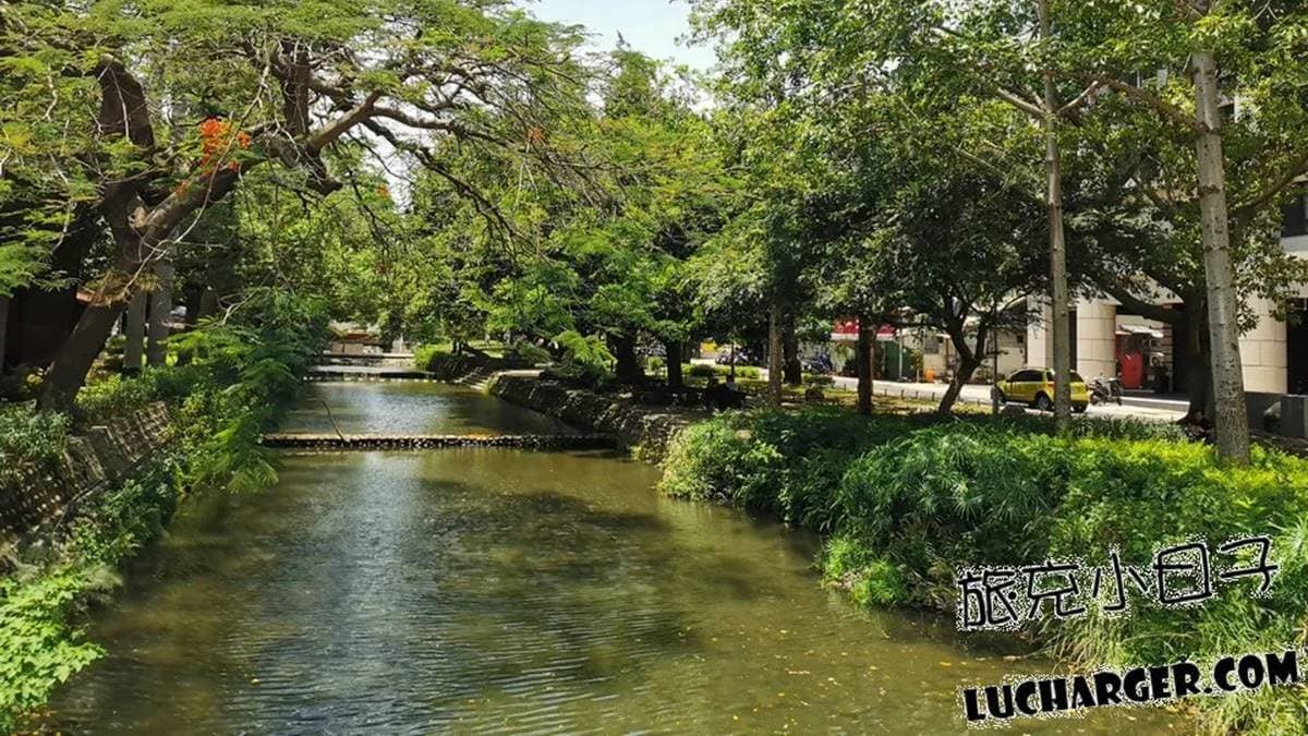 護城河親水公園 img