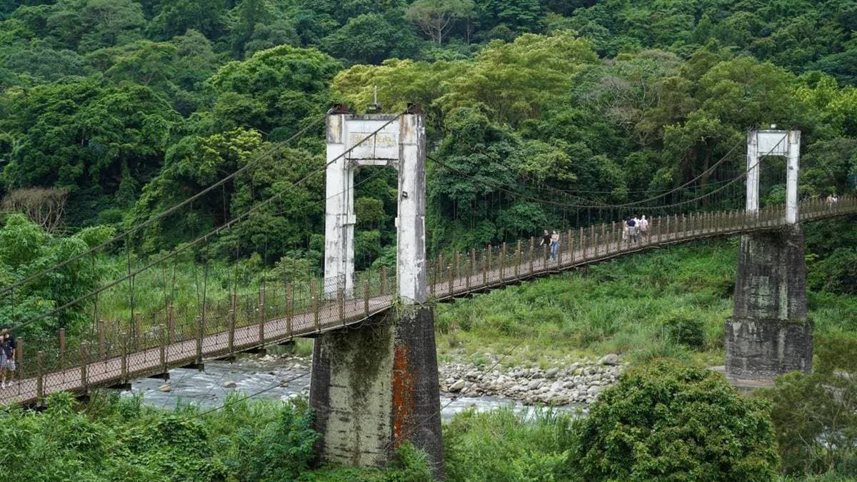 內灣吊橋 img