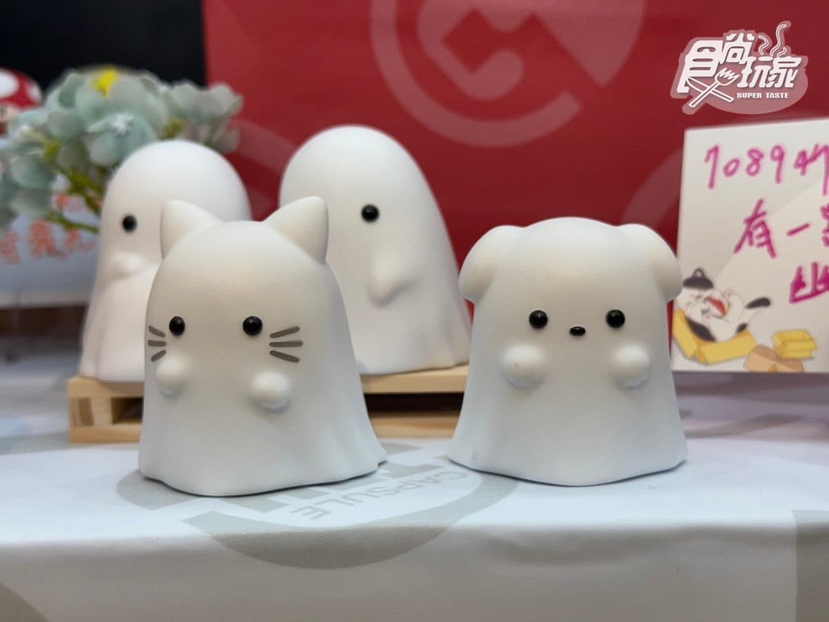 新北首間「萬代扭蛋店」!300台扭蛋機超好逛,最新三麗鷗、蠟筆小新通通有 新北首間「萬代扭蛋店」!300台扭蛋機超好逛,最新三麗鷗、蠟筆小新通通有