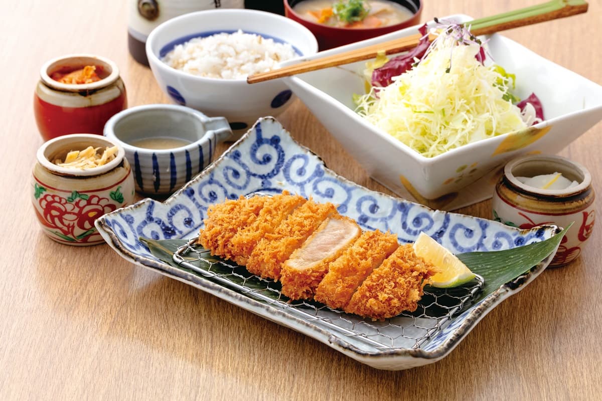 快閃3天「豬排買一送一」!155元起無限續飯湯、高麗菜,5款限定豬排搶先看 快閃3天「豬排買一送一」!155元起無限續飯湯、高麗菜,5款限定豬排搶先看