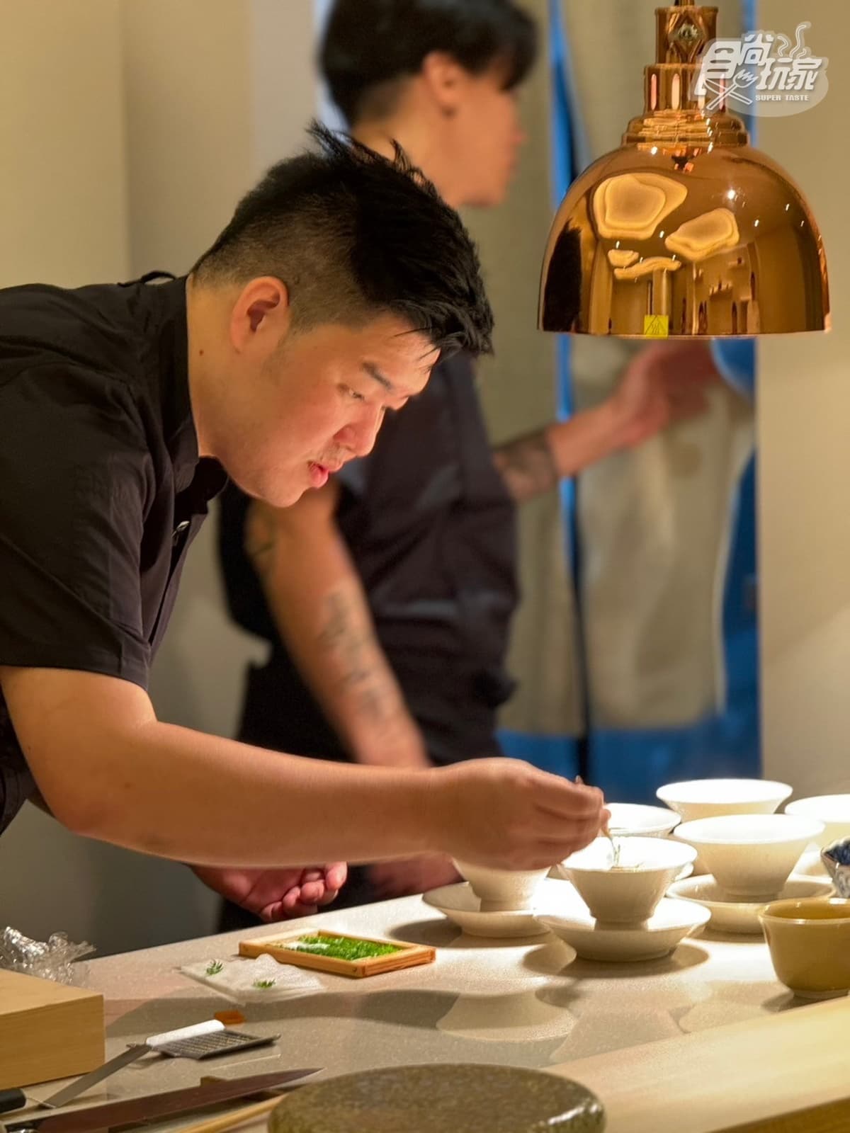 【新開店】蟹黃麵加白松露!すし謙開幕推「萬元大閘蟹宴」,牡丹蝦壽司會發光 【新開店】蟹黃麵加白松露!すし謙開幕推「萬元大閘蟹宴」,牡丹蝦壽司會發光