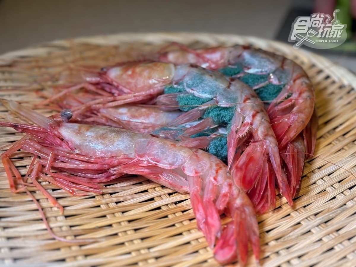 【新開店】蟹黃麵加白松露!すし謙開幕推「萬元大閘蟹宴」,牡丹蝦壽司會發光 【新開店】蟹黃麵加白松露!すし謙開幕推「萬元大閘蟹宴」,牡丹蝦壽司會發光