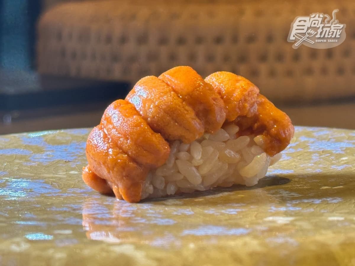 【新開店】蟹黃麵加白松露!すし謙開幕推「萬元大閘蟹宴」,牡丹蝦壽司會發光 【新開店】蟹黃麵加白松露!すし謙開幕推「萬元大閘蟹宴」,牡丹蝦壽司會發光