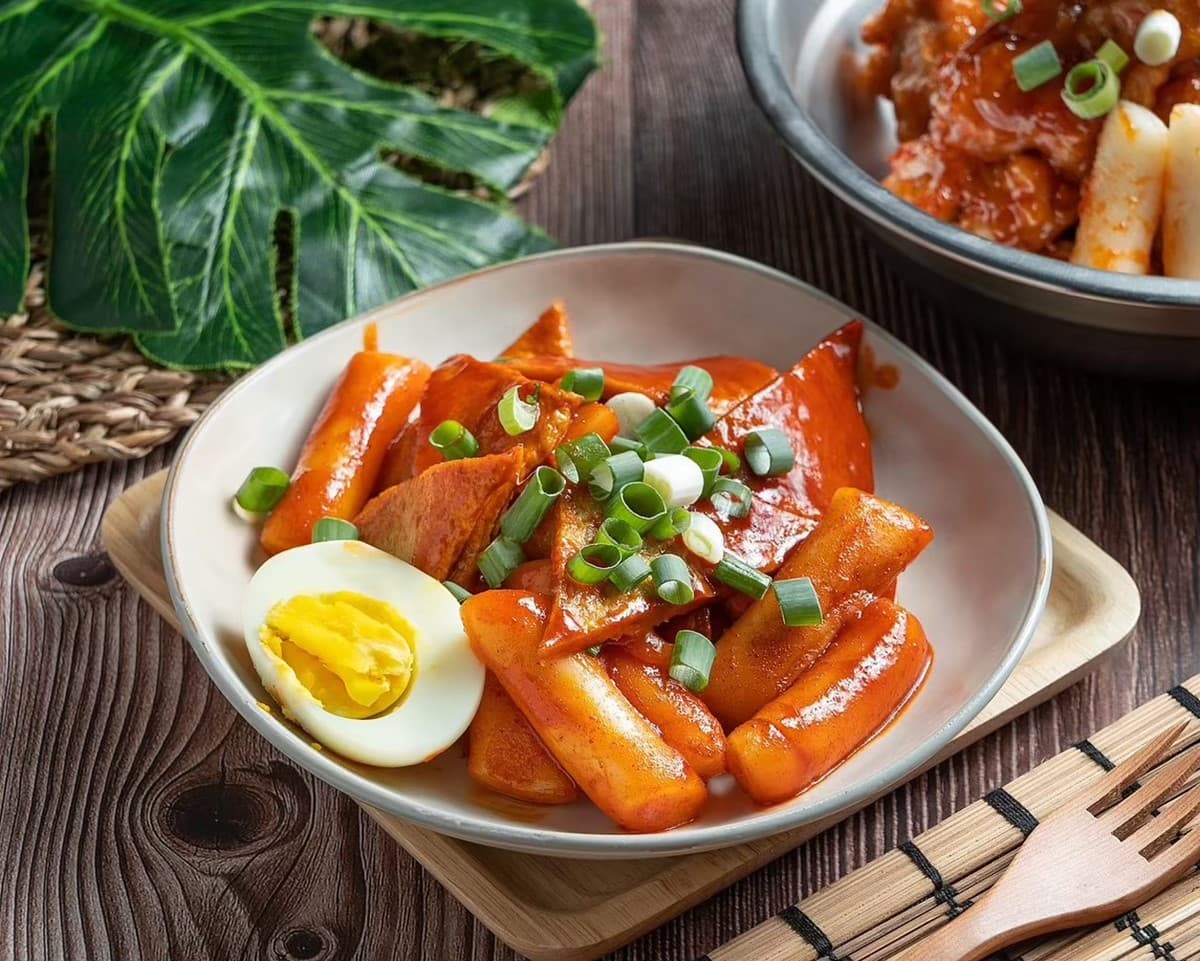 《黑白大廚》來高雄!現做韓式料理免費吃,50攤市集美食、10組台韓樂團表演 《黑白大廚》來高雄!現做韓式料理免費吃,50攤市集美食、10組台韓樂團表演