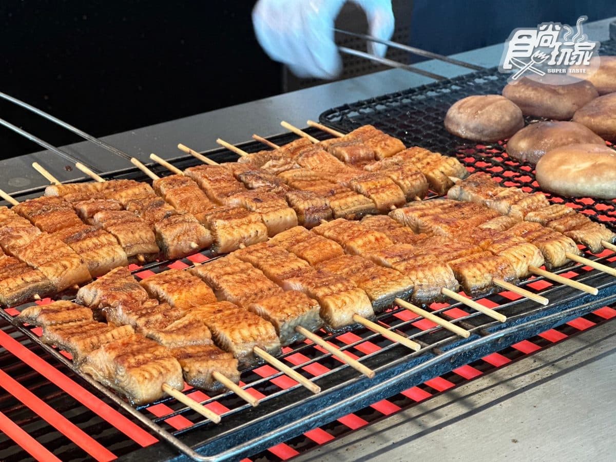 全台最頂級Buffet!「饗A Joy」3.5小時爽嗑300道料理,8大餐區全開箱 全台最頂級Buffet!「饗A Joy」3.5小時爽嗑300道料理,8大餐區全開箱