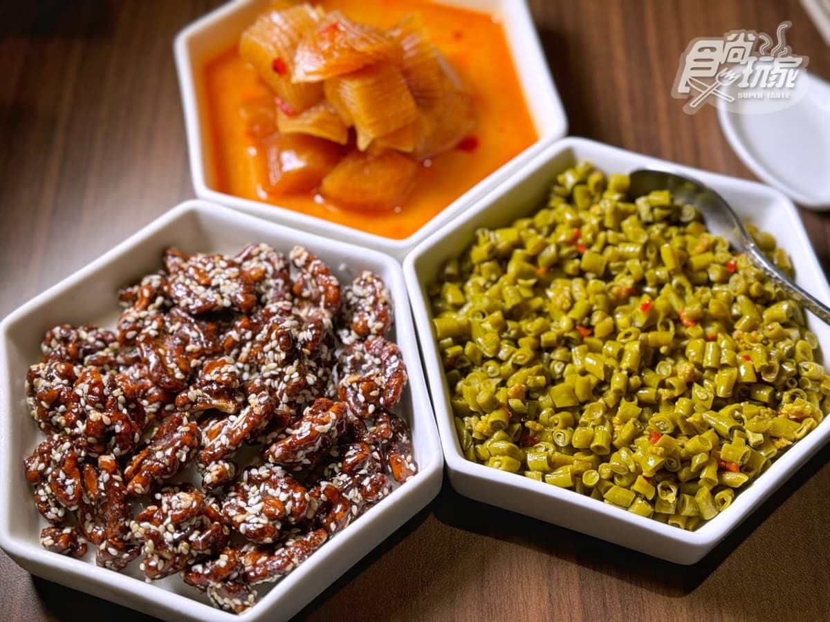 濃醇雞湯不摻一滴水!台北老饕最愛「老宅私廚」秋冬新菜,為熬牛蹄費時逾1年 濃醇雞湯不摻一滴水!台北老饕最愛「老宅私廚」秋冬新菜,為熬牛蹄費時逾1年