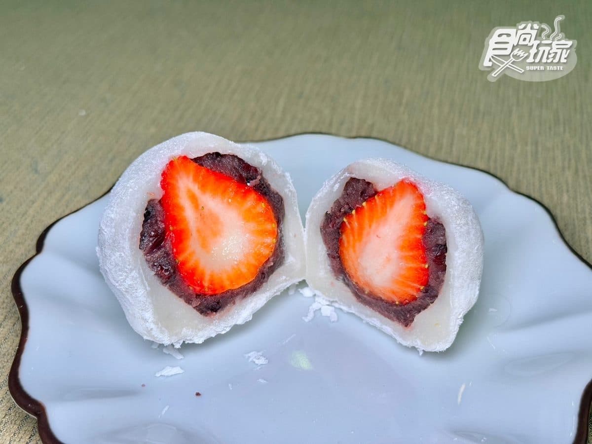 拳頭大「草莓大福」限量開搶!90年和菓子老店快閃京站,鮮甜草莓咬下會爆汁 拳頭大「草莓大福」限量開搶!90年和菓子老店快閃京站,鮮甜草莓咬下會爆汁