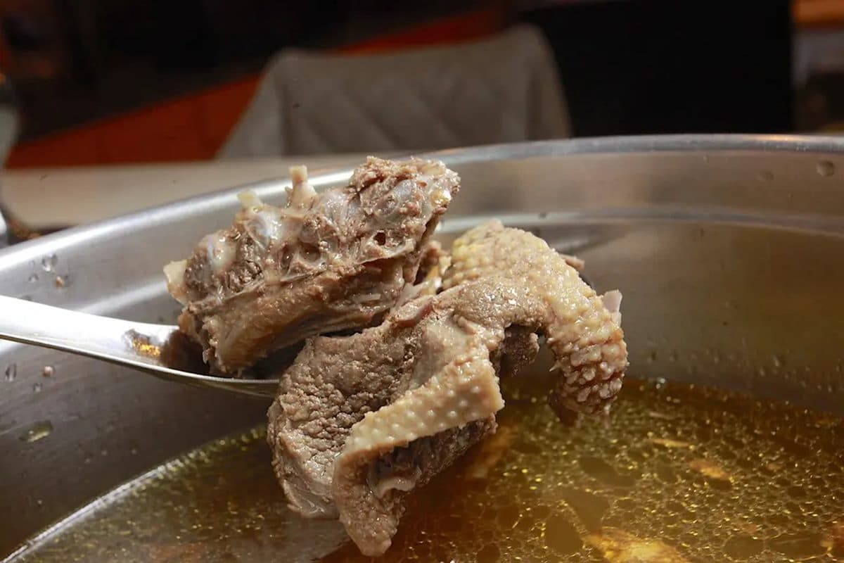 台南歸仁美食推薦13家!40年老店薑母鴨、台南三井Outlet必吃合點壽司 台南歸仁美食推薦13家!40年老店薑母鴨、台南三井Outlet必吃合點壽司