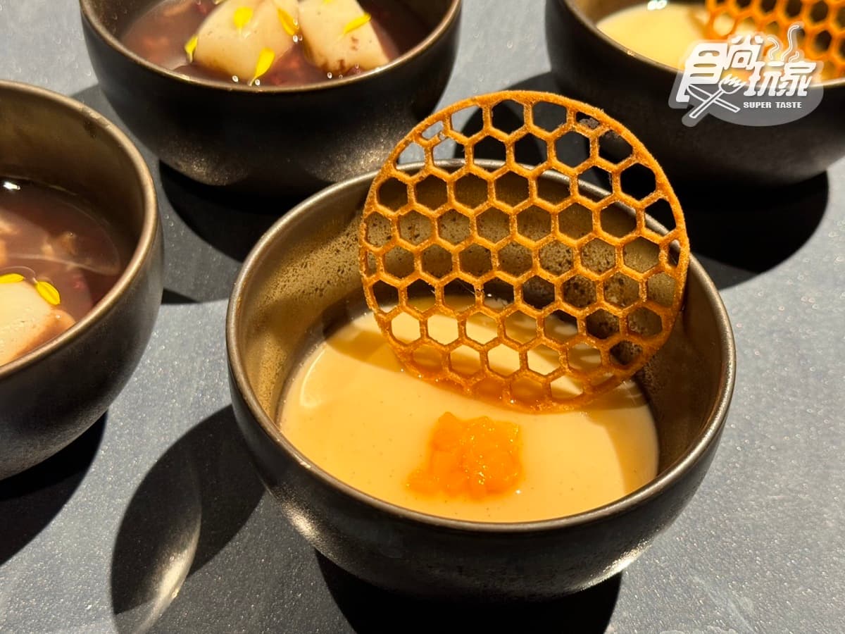 教父牛排第1間「和牛火鍋」來了!80元爽嗑和牛滷肉飯,菜單價位、地點搶先看 教父牛排第1間「和牛火鍋」來了!80元爽嗑和牛滷肉飯,菜單價位、地點搶先看