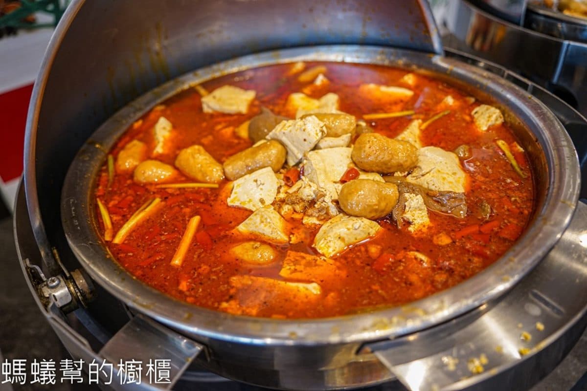 295元自助吧吃到飽!超低調「平價牛排」還能煮麵,壽司、關東煮、水果無限夾 295元自助吧吃到飽!超低調「平價牛排」還能煮麵,壽司、關東煮、水果無限夾