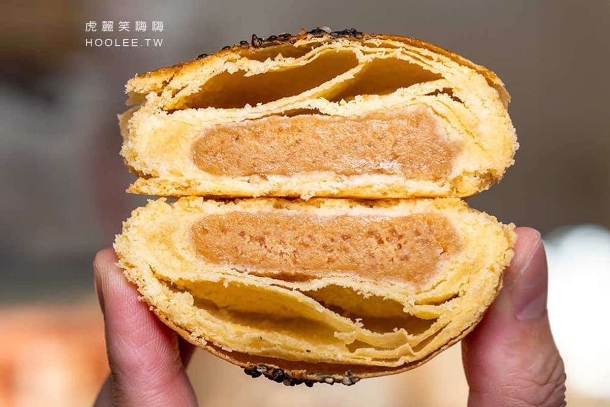 高雄最強「脆皮大泡芙」再升級!塞入整顆蛋香布丁太欠吃,草莓卡士達會爆漿 高雄最強「脆皮大泡芙」再升級!塞入整顆蛋香布丁太欠吃,草莓卡士達會爆漿