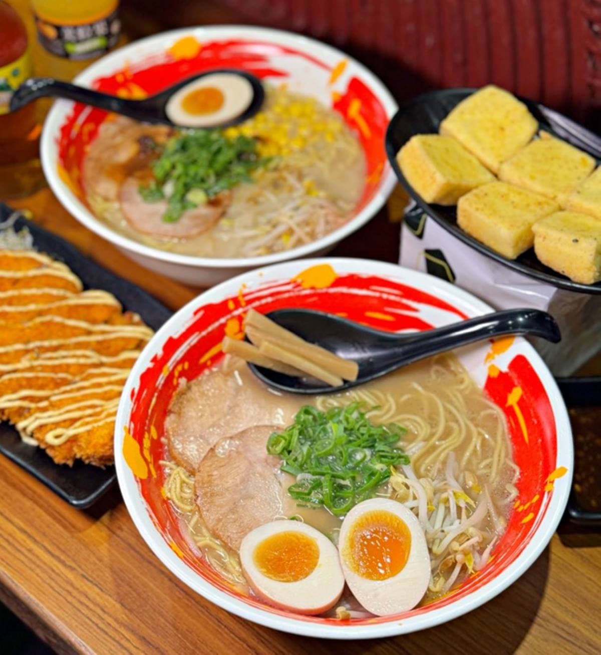 最低只要79元!高CP值「平價拉麵」免費加麵吃到飽,必點博多豚骨、起司豬排 最低只要79元!高CP值「平價拉麵」免費加麵吃到飽,必點博多豚骨、起司豬排