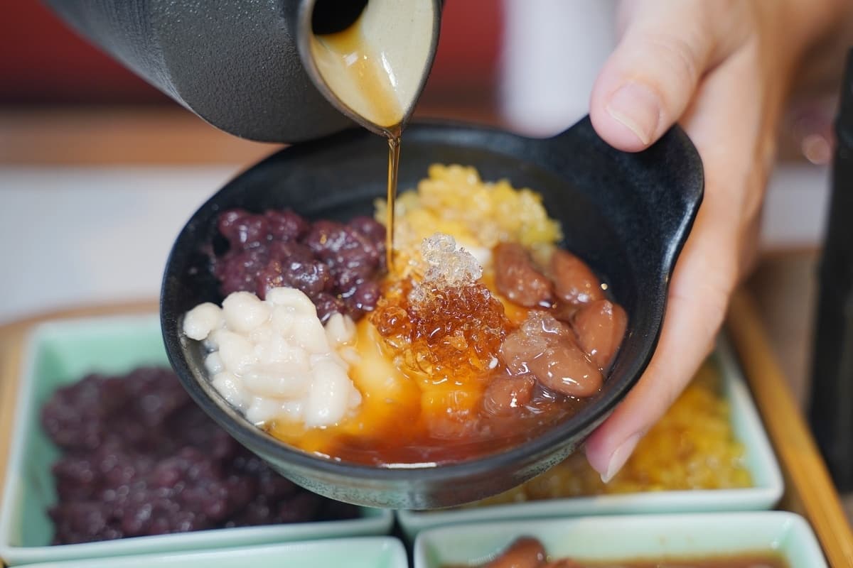 月老珍奶、手沖豆花必點!大稻埕「復古風港式點心」超好拍,佛跳牆也能獨享 月老珍奶、手沖豆花必點!大稻埕「復古風港式點心」超好拍,佛跳牆也能獨享