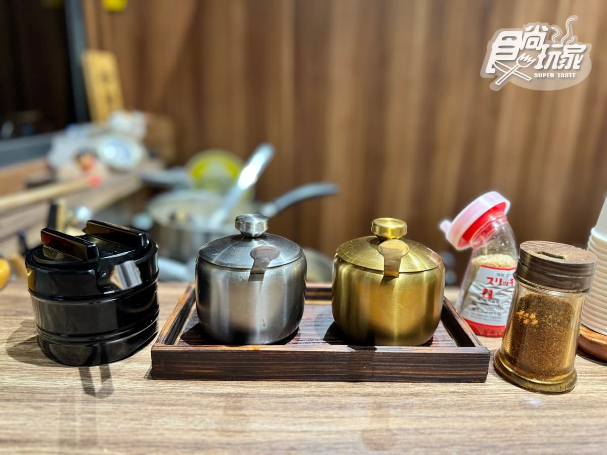 最低只要240元!高CP值「日式拉麵」爽嗑巨無霸叉燒,內用還能免費續麵 最低只要240元!高CP值「日式拉麵」爽嗑巨無霸叉燒,內用還能免費續麵