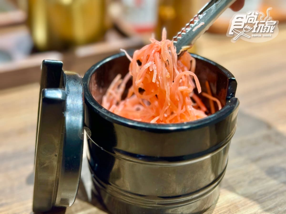 最低只要240元!高CP值「日式拉麵」爽嗑巨無霸叉燒,內用還能免費續麵 最低只要240元!高CP值「日式拉麵」爽嗑巨無霸叉燒,內用還能免費續麵