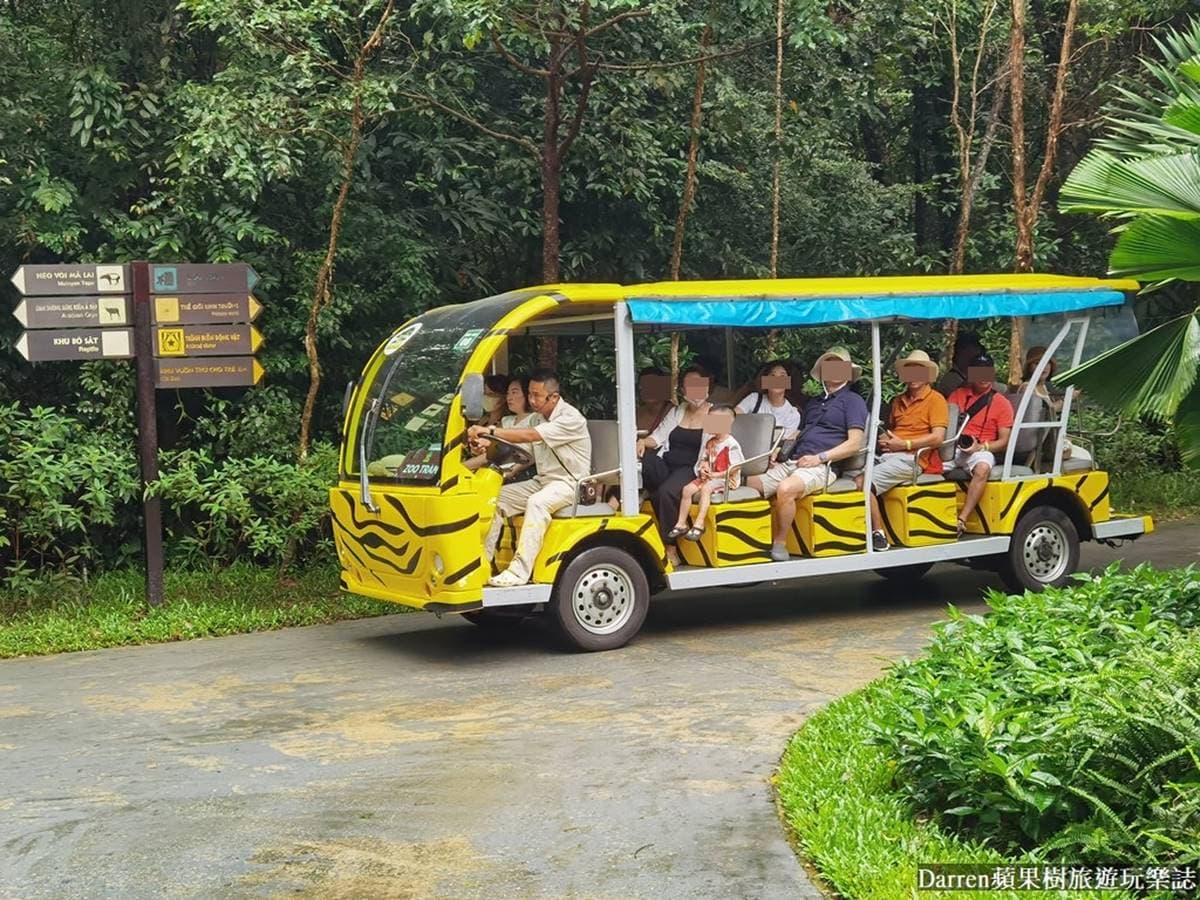 近距離餵長頸鹿、狐猴!親子必逛最強「開放式野生動物園」,還有動物表演秀 近距離餵長頸鹿、狐猴!親子必逛最強「開放式野生動物園」,還有動物表演秀