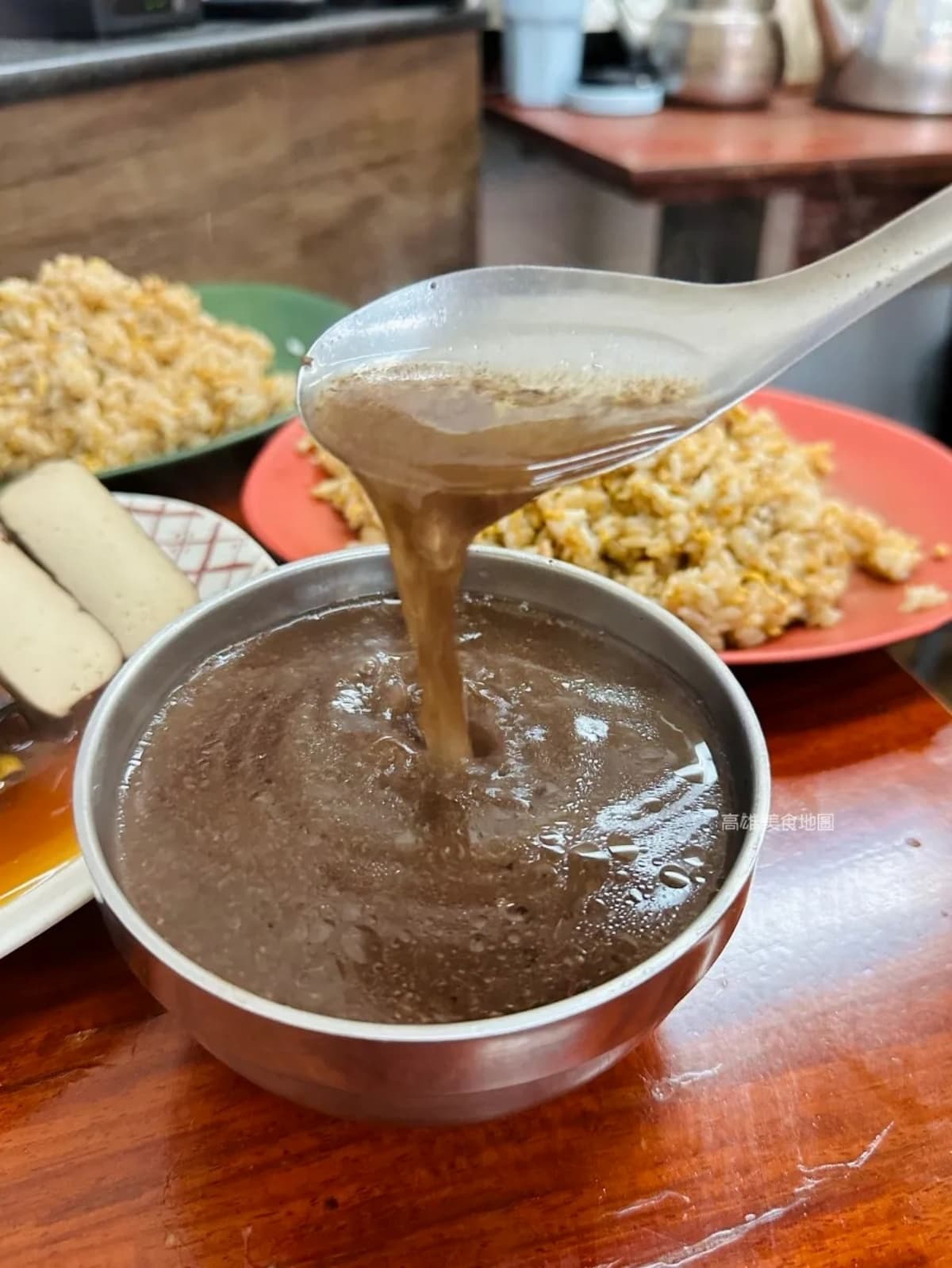 Google網評4.4顆星!40元蛋炒飯、牛肉乾拌麵附湯,高雄老字號牛肉麵超佛 Google網評4.4顆星!40元蛋炒飯、牛肉乾拌麵附湯,高雄老字號牛肉麵超佛
