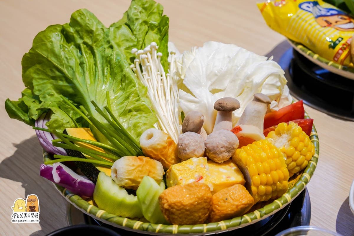中壢平價火鍋吃到飽!398元起蔬食自助吧無限吃,還有大苑子芒果冰沙暢飲 中壢平價火鍋吃到飽!398元起蔬食自助吧無限吃,還有大苑子芒果冰沙暢飲