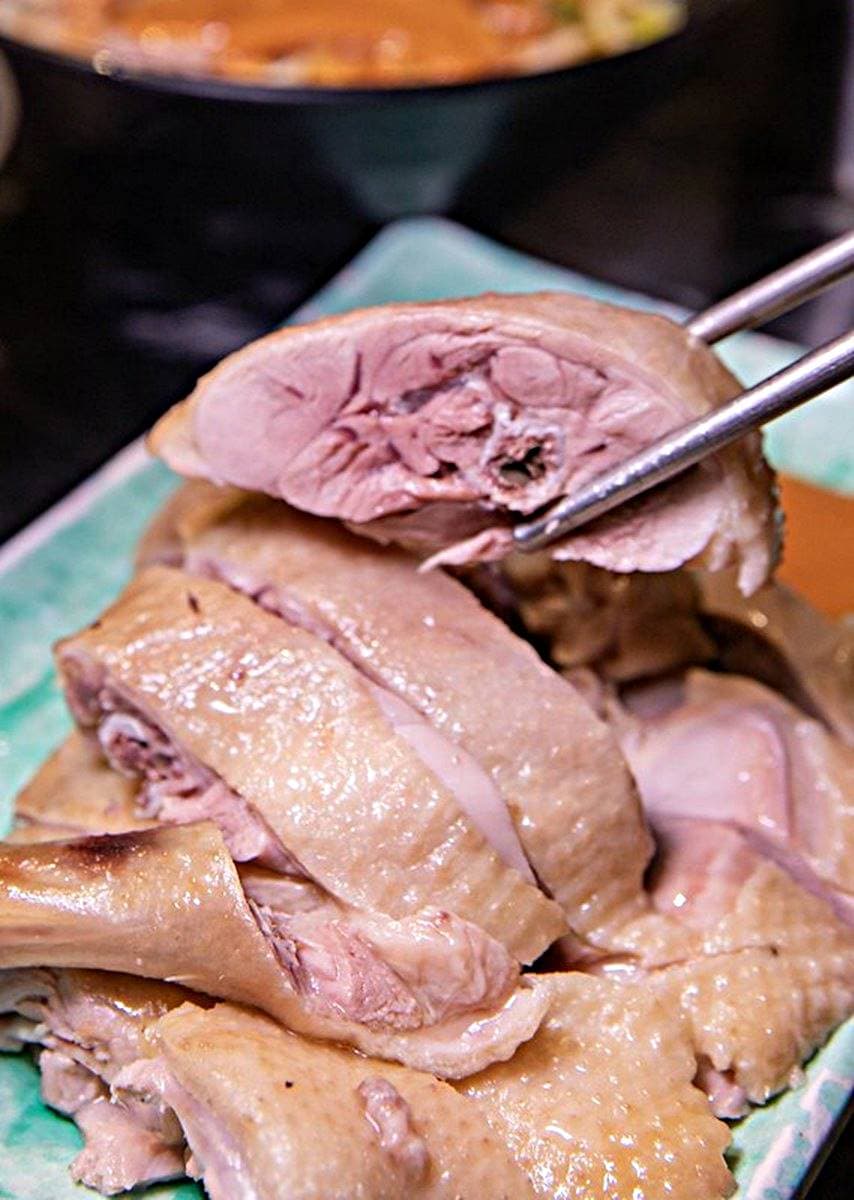 24小時都能吃!桃園廟口「老字號鴨肉」飄香50年,鴨腿沾獨門味噌醬太銷魂 24小時都能吃!桃園廟口「老字號鴨肉」飄香50年,鴨腿沾獨門味噌醬太銷魂