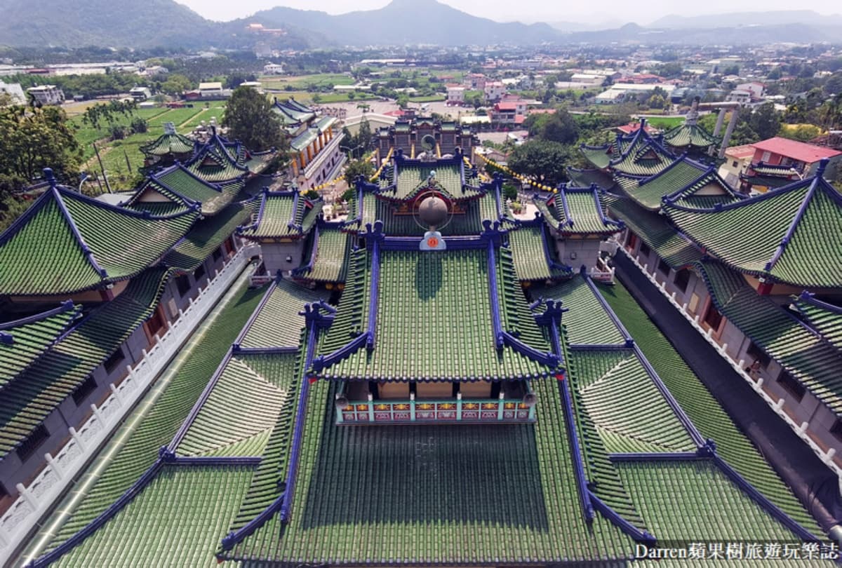 過年來拜拜、拍美照!全台8處「最美宮廟」:台版青瓦臺、神隱少女場景、香客大樓推薦 過年來拜拜、拍美照!全台8處「最美宮廟」:台版青瓦臺、神隱少女場景、香客大樓推薦