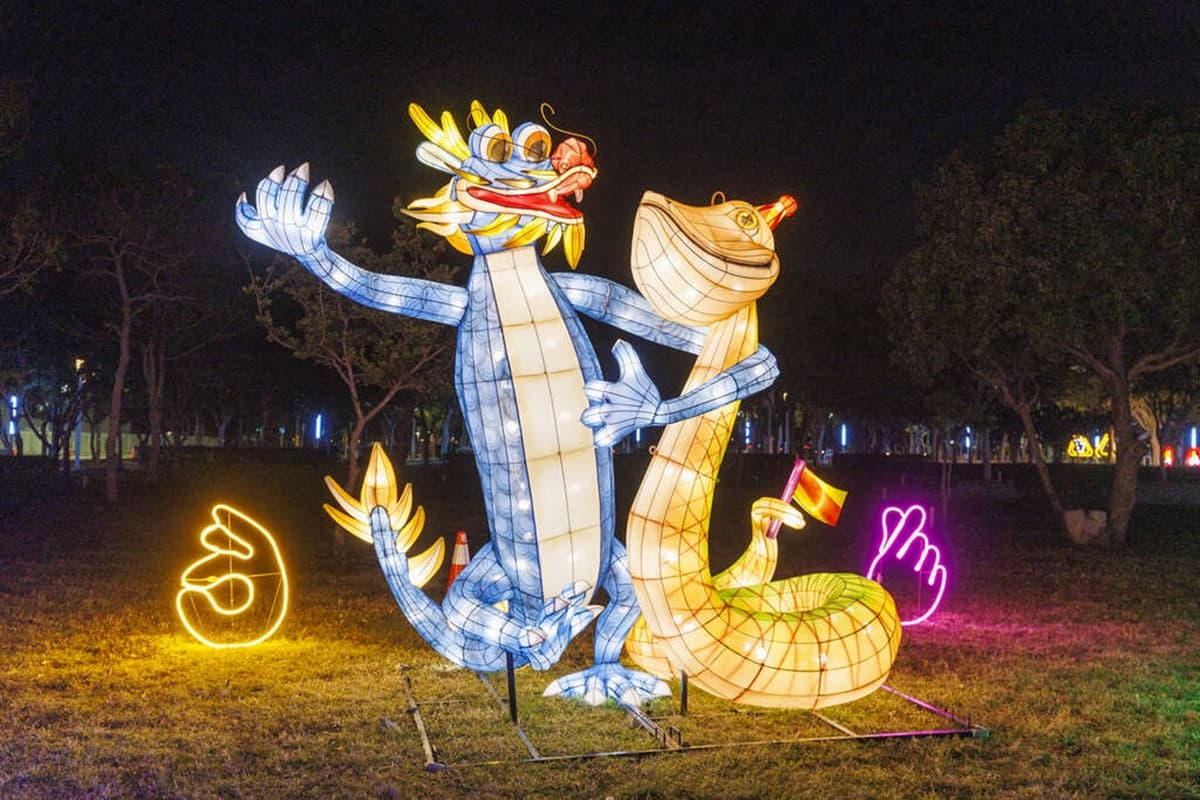 全台唯一「移動式主燈」登場!台中燈會9大展區+必逛推薦,免費領超Q蛇提燈 全台唯一「移動式主燈」登場!台中燈會9大展區+必逛推薦,免費領超Q蛇提燈