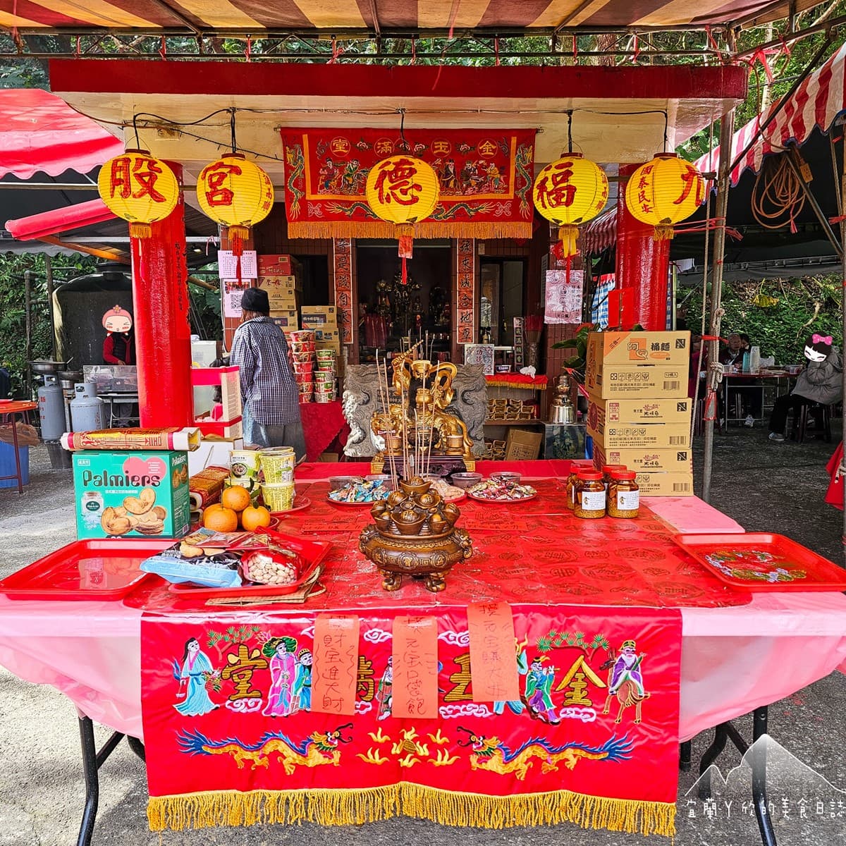 宜蘭也有泡麵土地公!隱藏景點免費吃泡麵、看海景,全台泡麵土地公一次看 宜蘭也有泡麵土地公!隱藏景點免費吃泡麵、看海景,全台泡麵土地公一次看