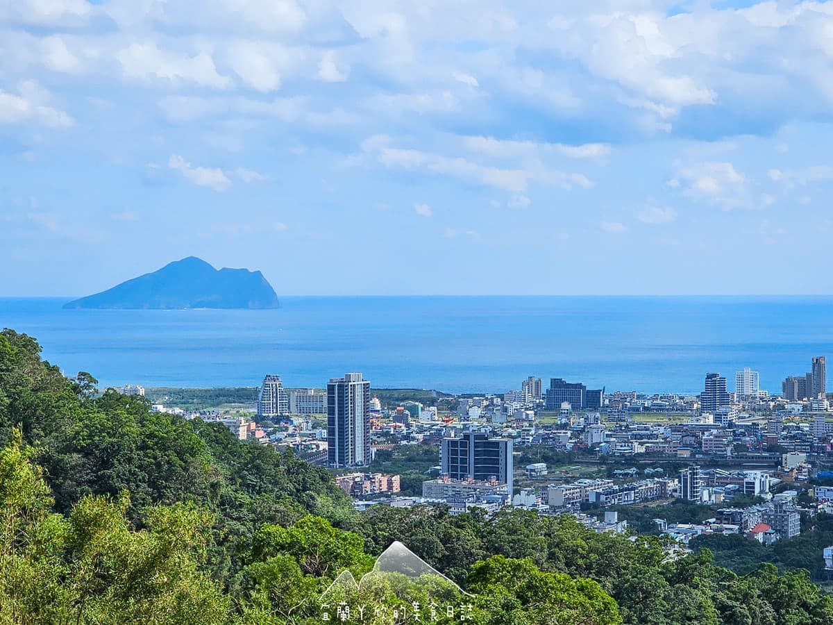 宜蘭也有泡麵土地公!隱藏景點免費吃泡麵、看海景,全台泡麵土地公一次看 宜蘭也有泡麵土地公!隱藏景點免費吃泡麵、看海景,全台泡麵土地公一次看