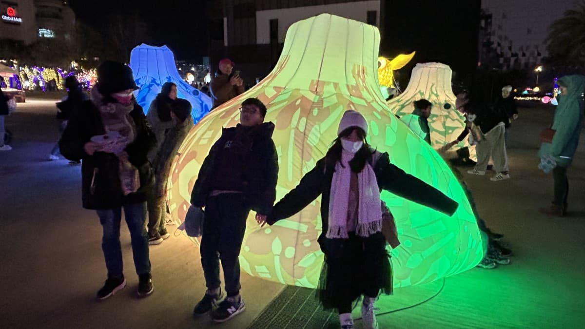 2025台灣燈會在桃園試營運!「城市聚光燈」燈區作品「家」好評吸睛 2025台灣燈會在桃園試營運!「城市聚光燈」燈區作品「家」好評吸睛