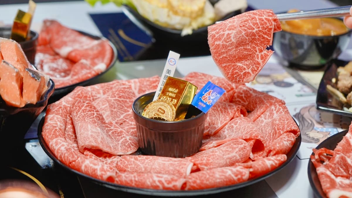 350元起吃到飽!「高CP值火鍋」30款自助吧、熱炒、炸物任吃,必點小熊牛奶鍋 350元起吃到飽!「高CP值火鍋」30款自助吧、熱炒、炸物任吃,必點小熊牛奶鍋