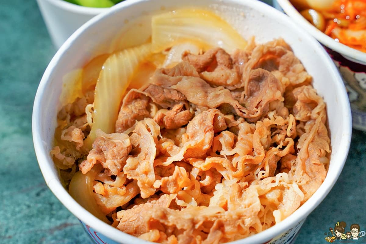 「吉野家買一送一」手刀衝!72元起爽嗑牛丼、鮮蔥丼,加碼免費送鬼滅陶瓷碗 「吉野家買一送一」手刀衝!72元起爽嗑牛丼、鮮蔥丼,加碼免費送鬼滅陶瓷碗