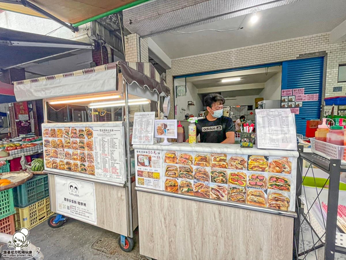 全台獨創「潤餅皮蛋餅」在高雄!上百種口味任選,金沙芋頭、香菜皮蛋都要嗑 全台獨創「潤餅皮蛋餅」在高雄!上百種口味任選,金沙芋頭、香菜皮蛋都要嗑