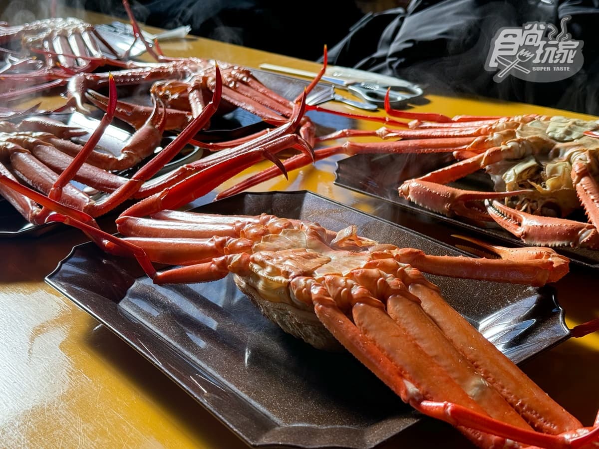 富山縣美食輕旅行2天1夜攻略!海鮮市場爽嗑紅雪蟹、小威尼斯漫步拍美照(中獎公布) 富山縣美食輕旅行2天1夜攻略!海鮮市場爽嗑紅雪蟹、小威尼斯漫步拍美照(中獎公布)