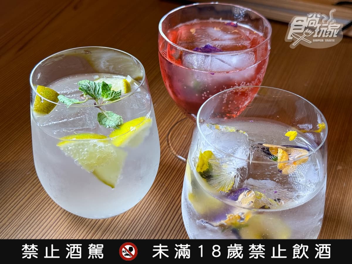 富山縣美食輕旅行2天1夜攻略!海鮮市場爽嗑紅雪蟹、小威尼斯漫步拍美照(中獎公布) 富山縣美食輕旅行2天1夜攻略!海鮮市場爽嗑紅雪蟹、小威尼斯漫步拍美照(中獎公布)