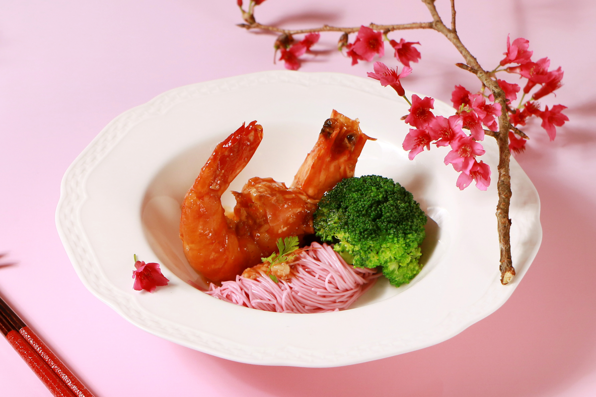 櫻花、湖景一次滿足!入住飯店送九族門票、步道導覽,日月潭賞櫻正是時候 櫻花、湖景一次滿足!入住飯店送九族門票、步道導覽,日月潭賞櫻正是時候