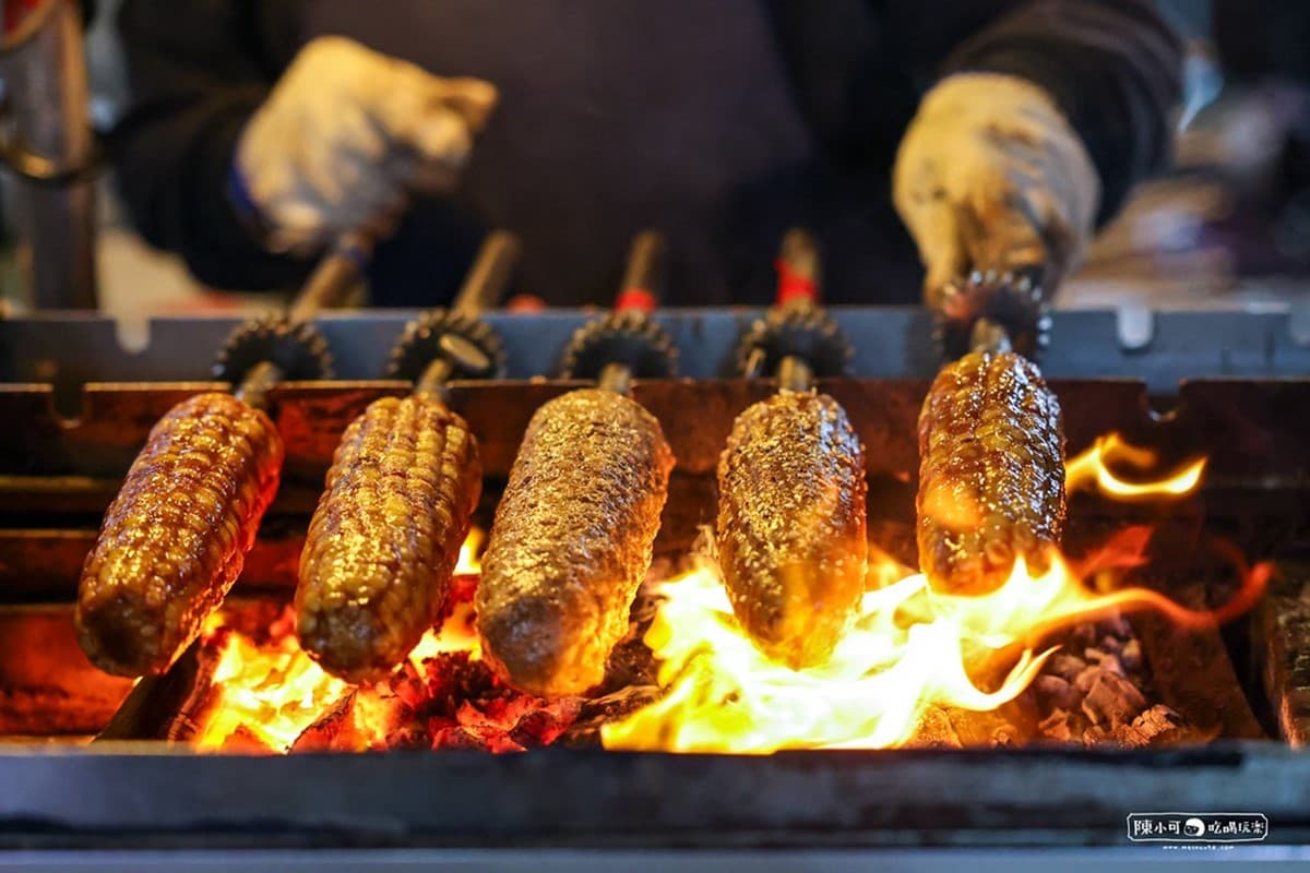 湳雅夜市美食TOP 10,解鎖板橋宵夜大本營!必吃麻油雞、和牛滷肉飯 湳雅夜市美食推薦:石頭香真珠玉米