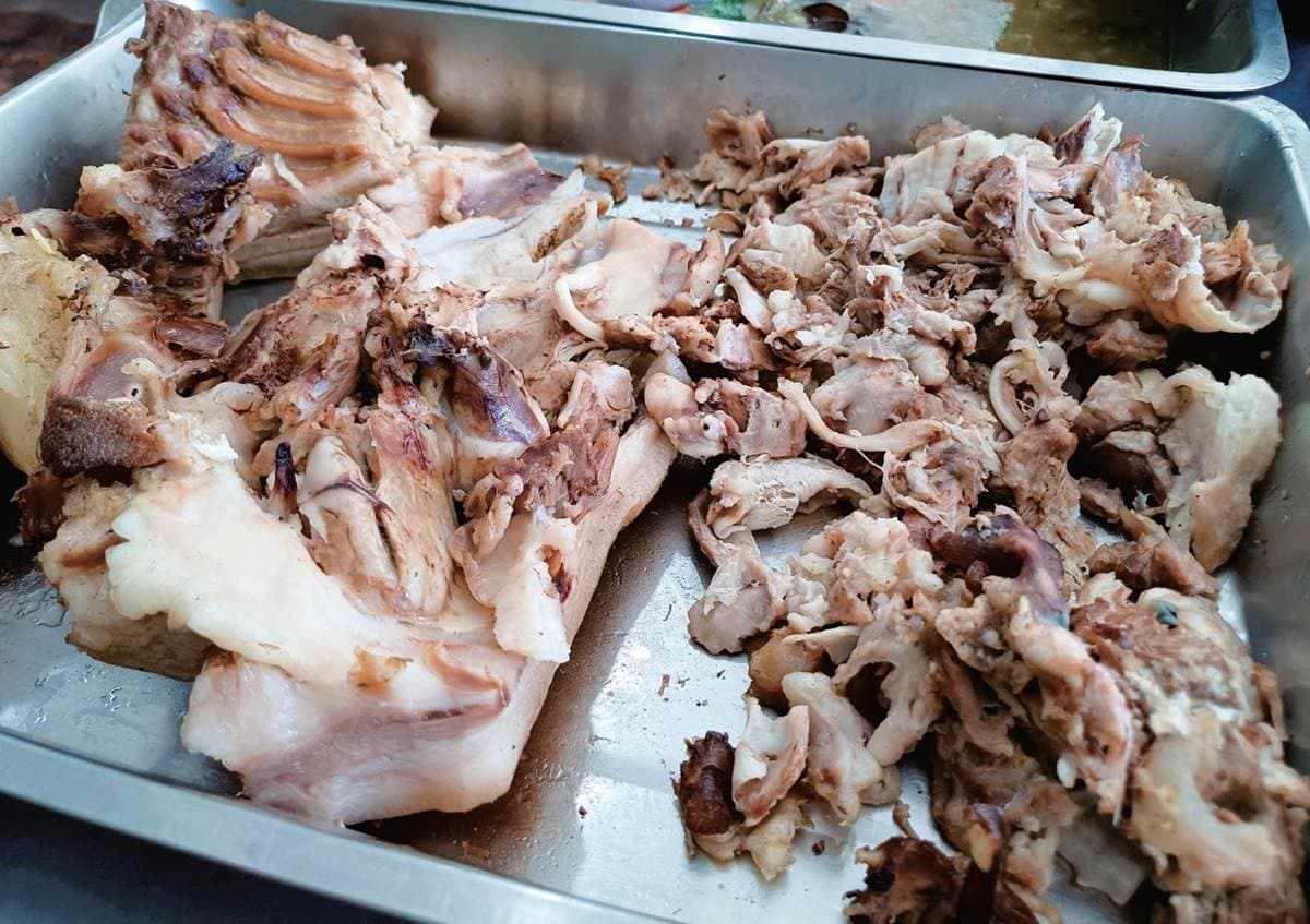 全台只有「這裡」吃得到!不是罵人的「豬頭飯」,傳承四代老店在地人吃到大 全台只有「這裡」吃得到!不是罵人的「豬頭飯」,傳承四代老店在地人吃到大