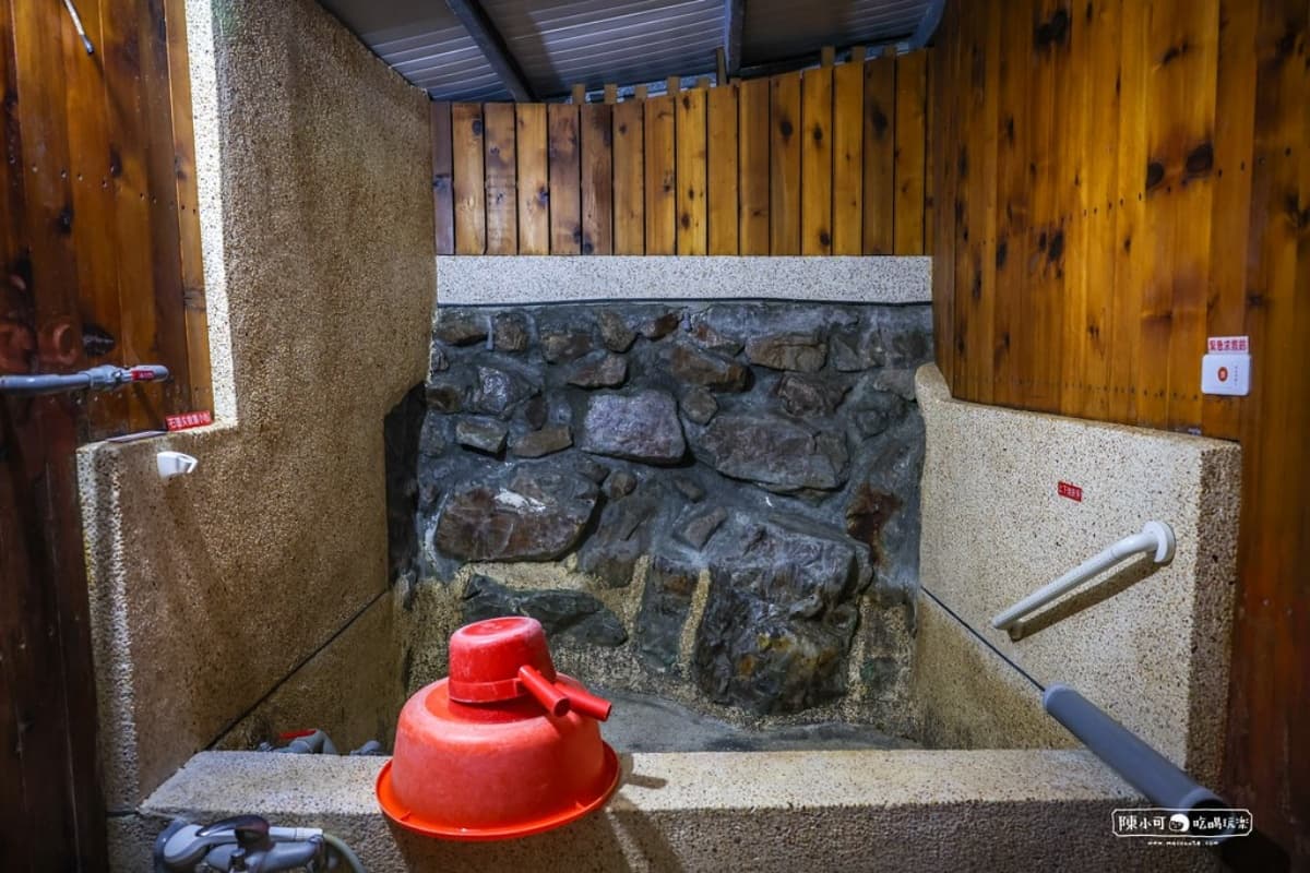 雙人泡湯只要200元!宜蘭「高CP值溫泉湯屋」藏這,雨天約會室內景點推薦 雙人泡湯只要200元!宜蘭「高CP值溫泉湯屋」藏這,雨天約會室內景點推薦