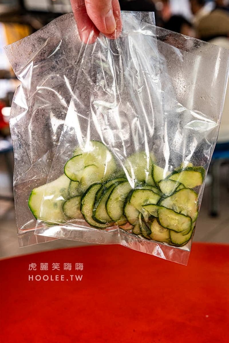 一開門就排隊!高雄40年炭烤手工香腸攤,罕見「肥腸包米腸」每天只有20份 一開門就排隊!高雄40年炭烤手工香腸攤,罕見「肥腸包米腸」每天只有20份