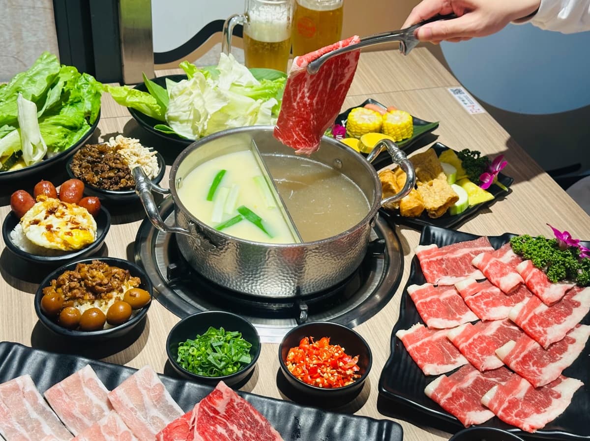 西門最狂「火鍋吃到飽」再展店!連3天免費送大肉盤、九孔鮑,70款自助吧暢吃 西門最狂「火鍋吃到飽」再展店!連3天免費送大肉盤、九孔鮑,70款自助吧暢吃