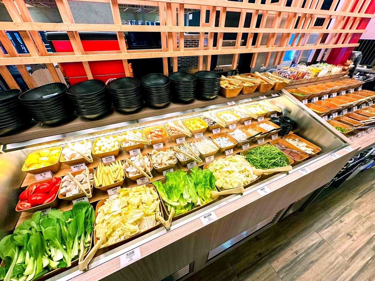 西門最狂「火鍋吃到飽」再展店!連3天免費送大肉盤、九孔鮑,70款自助吧暢吃 西門最狂「火鍋吃到飽」再展店!連3天免費送大肉盤、九孔鮑,70款自助吧暢吃