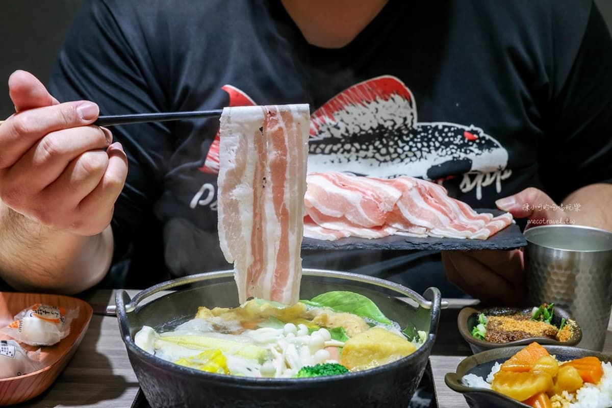 299元起暢吃!超狂「石頭火鍋吃到飽」爽嗑30款鍋料、咖哩飯,必點泡澡牛奶熊 299元起暢吃!超狂「石頭火鍋吃到飽」爽嗑30款鍋料、咖哩飯,必點泡澡牛奶熊