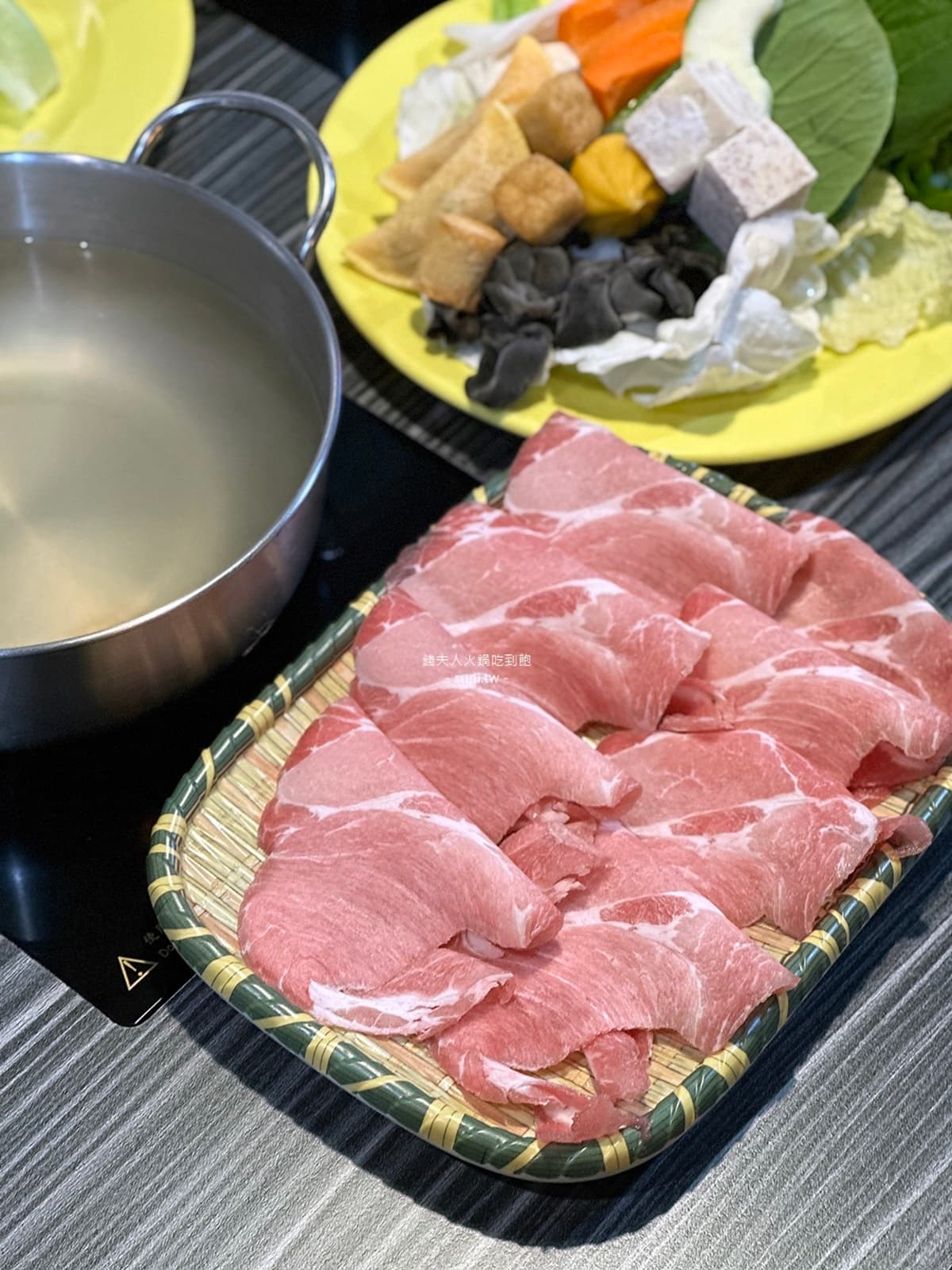 288元起火鍋吃到飽!60款自助吧、粉圓冰DIY、水果暢吃,加碼免費送海鮮肉品 288元起火鍋吃到飽!60款自助吧、粉圓冰DIY、水果暢吃,加碼免費送海鮮肉品
