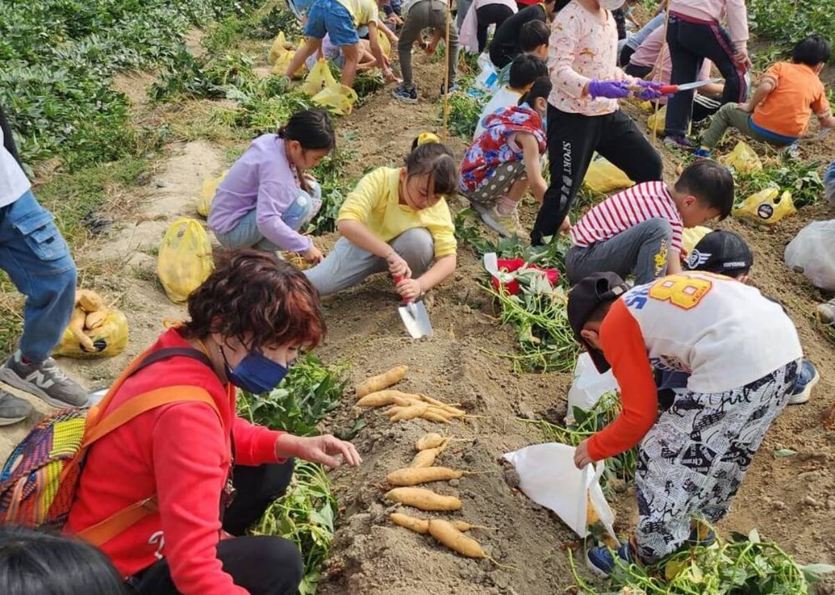 台南最萌親子飯店!必吃全新「熊熊限定下午茶」,住主題房再送千元周邊(中獎公布) 台南最萌親子飯店!必吃全新「熊熊限定下午茶」,住主題房再送千元周邊(中獎公布)