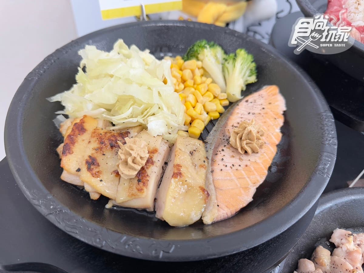 「胡椒廚房買一送一」快閃3天!99元起爽嗑胡椒牛肉、雞肉飯,加碼搶椒燒烏龍麵 「胡椒廚房買一送一」快閃3天!99元起爽嗑胡椒牛肉、雞肉飯,加碼搶椒燒烏龍麵