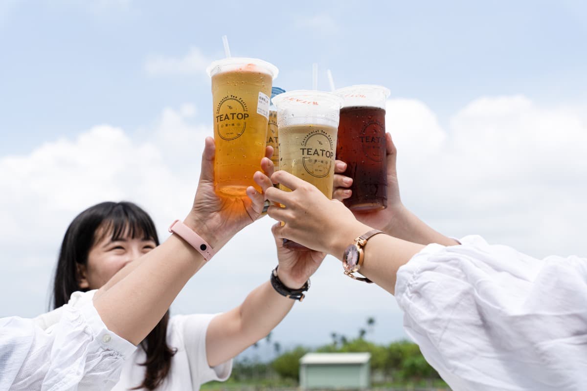 【食尚手搖祭】茶飲界米其林認證!TEA TOP買一送一,一次爽喝原汁果茶、日月潭紅茶 【食尚手搖祭】茶飲界米其林認證!TEA TOP買一送一,一次爽喝原汁果茶、日月潭紅茶