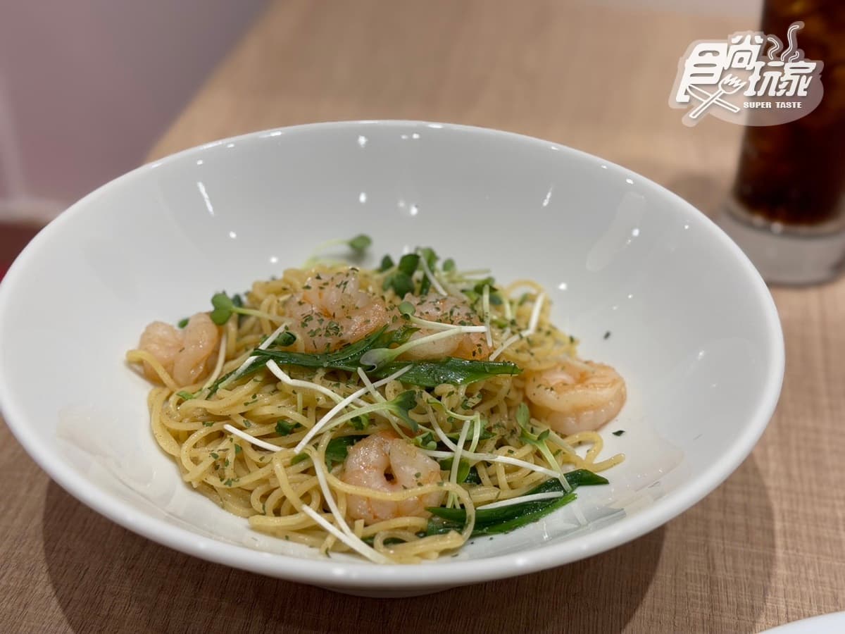 日本最大「巨無霸蛋包飯」登台!200款口味、推薦必點一覽,開幕免費送三麗鷗杯 日本最大「巨無霸蛋包飯」登台!200款口味、推薦必點一覽,開幕免費送三麗鷗杯