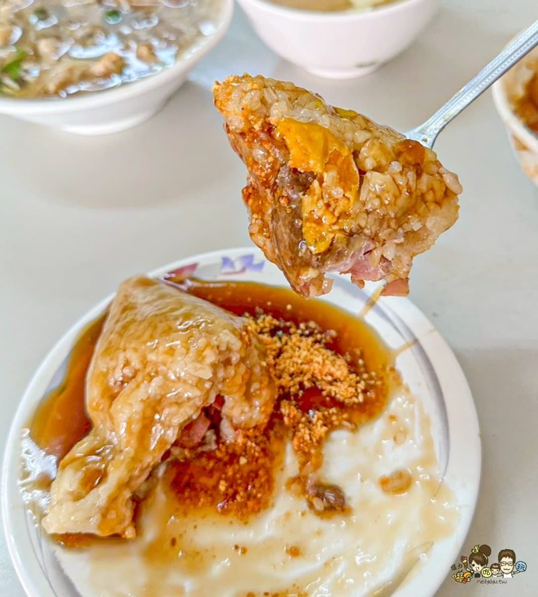 高雄人的月底救星!爽吃肉粽+碗粿+味噌湯免百元,55元香菇肉羹超有料 高雄人的月底救星!爽吃肉粽+碗粿+味噌湯免百元,55元香菇肉羹超有料