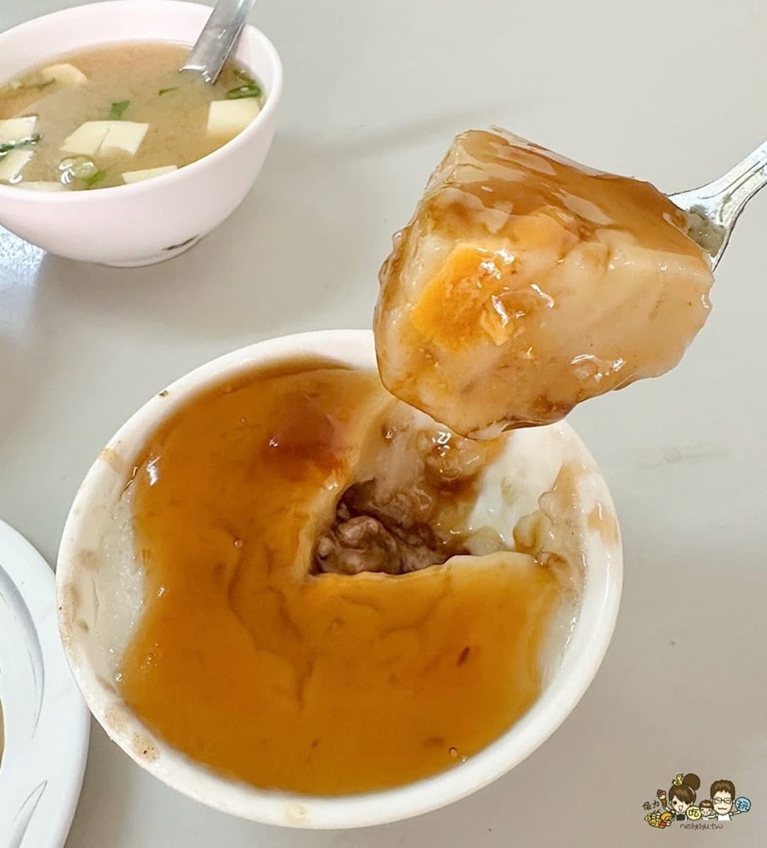高雄人的月底救星!爽吃肉粽+碗粿+味噌湯免百元,55元香菇肉羹超有料 高雄人的月底救星!爽吃肉粽+碗粿+味噌湯免百元,55元香菇肉羹超有料