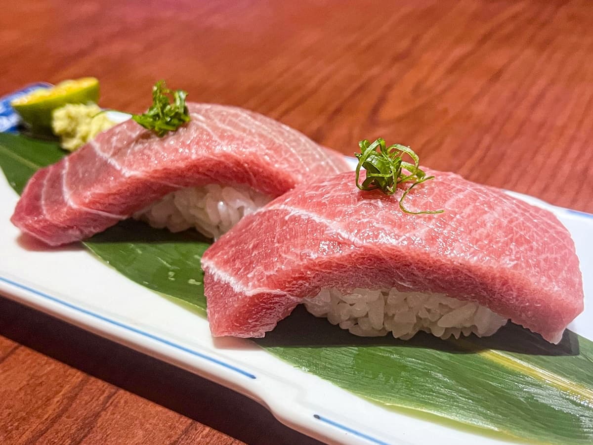 免費升級「黑鮪魚吃到飽」來了!爽嗑黑鮪魚刺身、炙燒壽司,暢吃百款千元有找 免費升級「黑鮪魚吃到飽」來了!爽嗑黑鮪魚刺身、炙燒壽司,暢吃百款千元有找