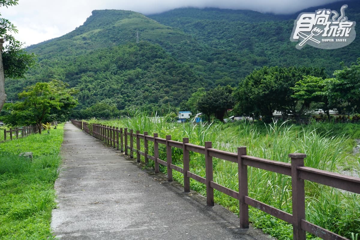 超狂皮蛋冰淇淋這裡吃!花蓮吉安8大亮點:百年日式寺院、楓林步道美拍(中獎公布) 超狂皮蛋冰淇淋這裡吃!花蓮吉安8大亮點:百年日式寺院、楓林步道美拍(中獎公布)